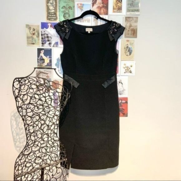 KAREN MILLEN BOAT NECK SILK ACCENT EMBELLISHED SHEATH DRESS KNEE LENGTH BLACK 8 - Picture 1 of 13